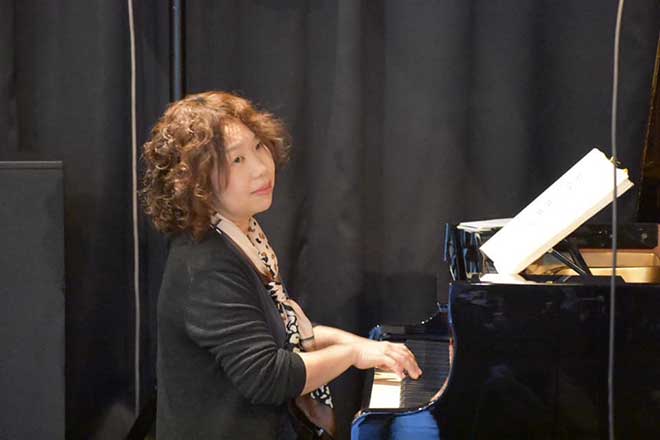 Keiko Tanemura (piano)