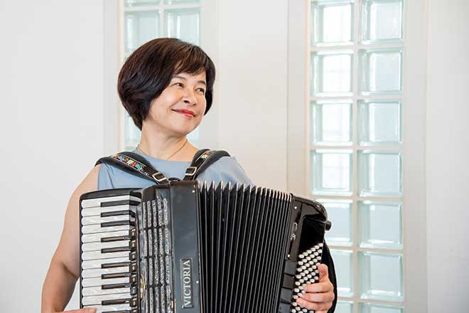 岩城 里江子(アコーディオン)