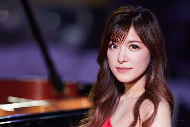 高木里代子(ピアノ)